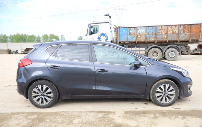 Kia Ceed cena 23900 przebieg: 175529, rok produkcji 2017 z Dziwnów małe 232